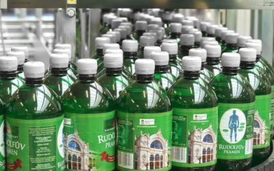 Na moderní trendy prodeje vsadila i firma BHMW, která stáčí Bílinskou kyselku a Zaječickou hořkou vodu. Její produkty se nyní prodávají i na nákupním serveru Košík.cz. Na podzim má do jeho nabídky přibýt i Rudolfův pramen z Mariánských Lázní.